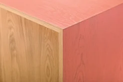 Xoxo Hug Sideboard von Phormy