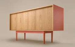 Xoxo Hug Sideboard von Phormy
