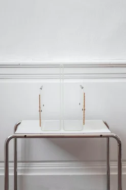 Zeitschriftenständer aus Acrylglas & Caning, 1970er