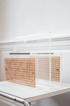Zeitschriftenständer aus Acrylglas & Caning, 1970er