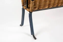 Zeitschriftenständer aus genietetem Leder & Rattan von Jacques Adnet, 1950er