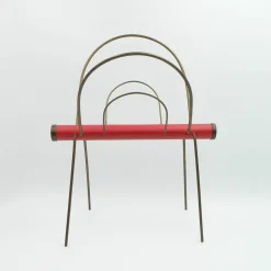 Zeitungsständer aus Messing mit rotem Leder