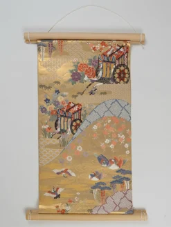 Zeremonieller japanischer Wandteppich aus Seide von Renaras