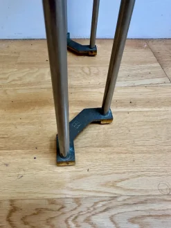 Zweistufiger Konsolentisch aus Messing & Glas von Peter Ghyczy, 1970