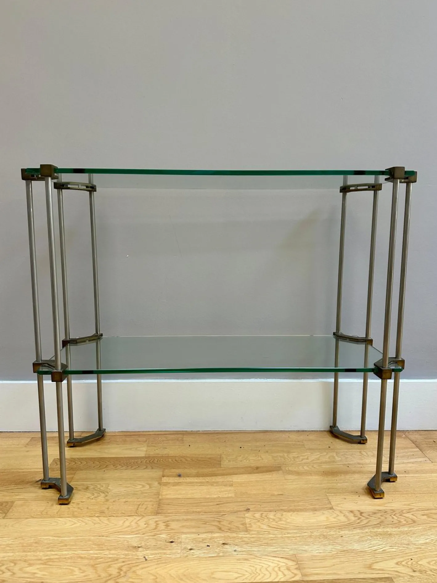 Zweistufiger Konsolentisch aus Messing & Glas von Peter Ghyczy, 1970