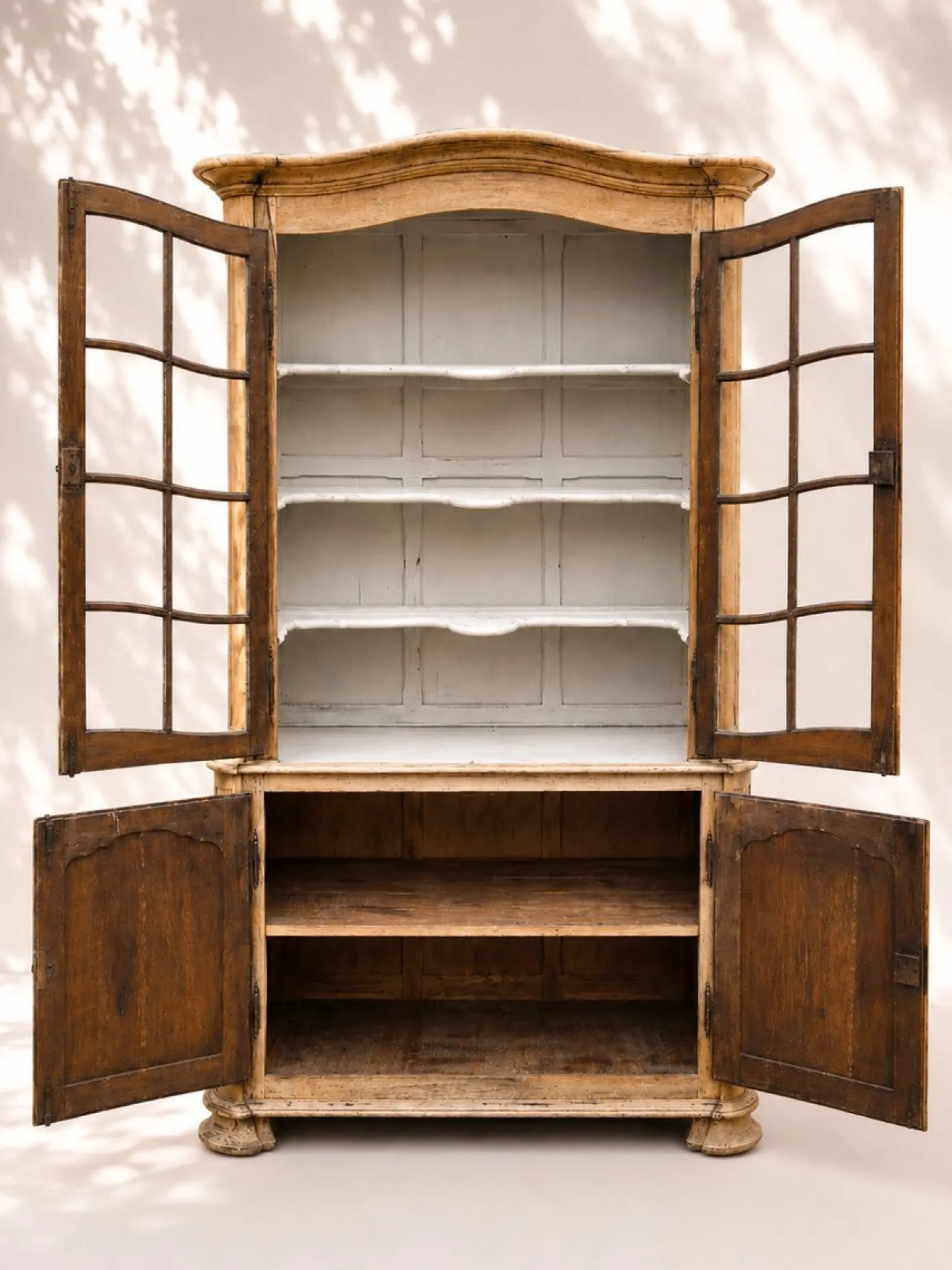 Zweiteiliger Schrank aus Eiche, 1770er