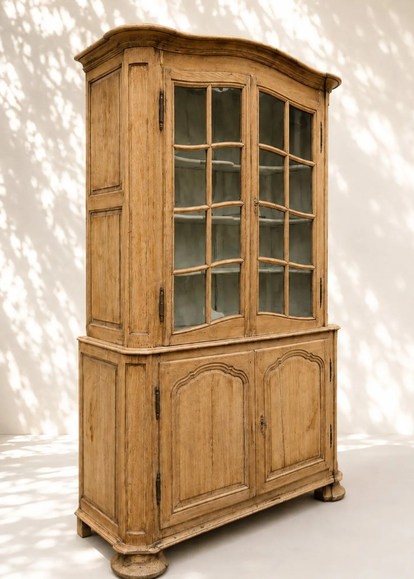 Zweiteiliger Schrank aus Eiche, 1770er
