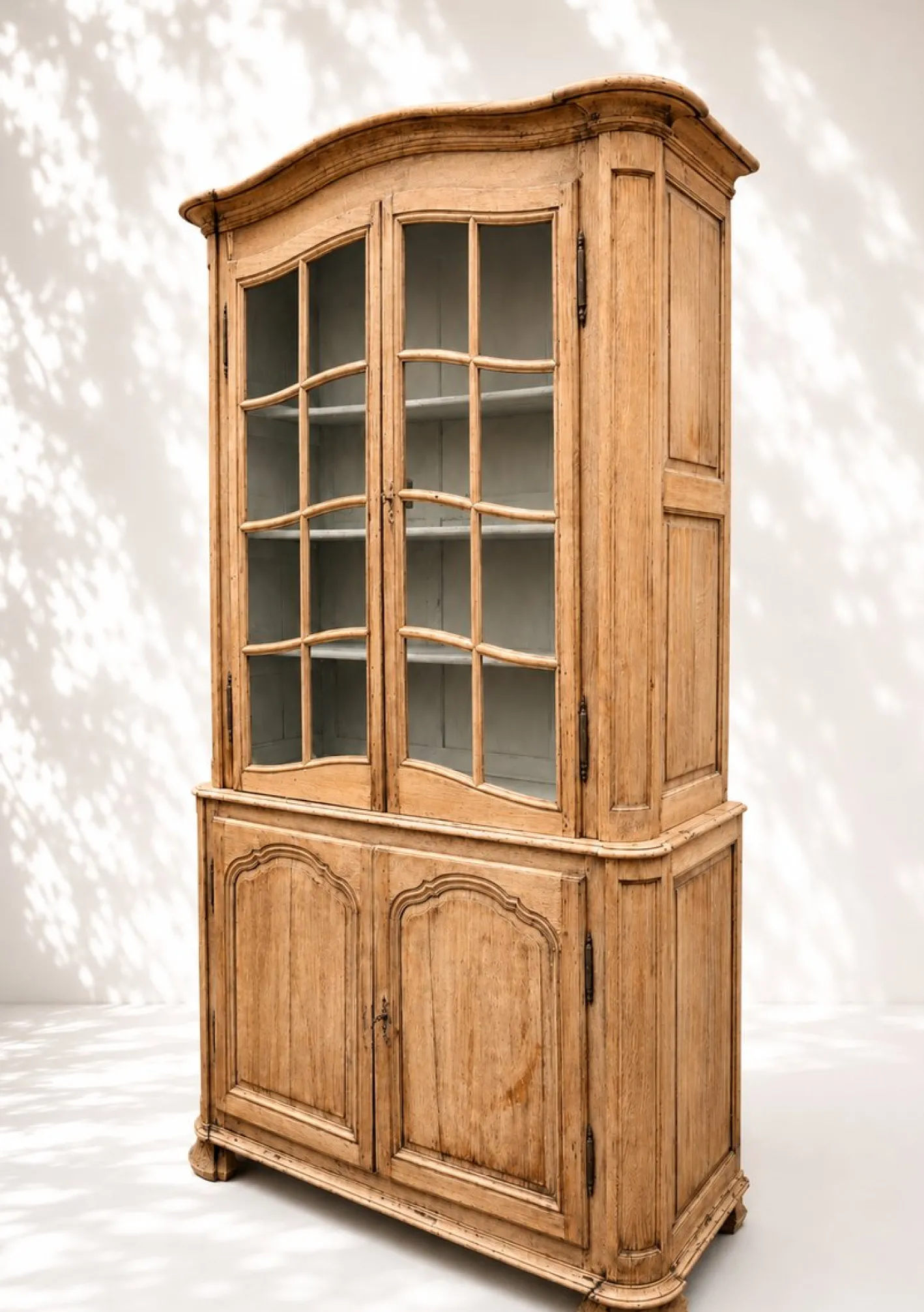 Zweiteiliger Schrank aus Eiche, 1770er